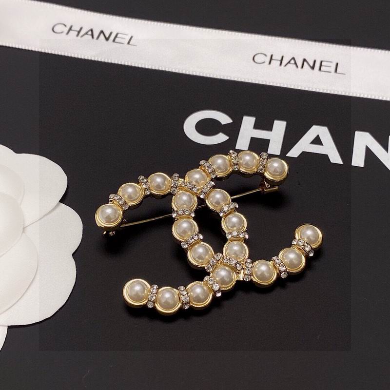 Chanel Brooch 3lyx216